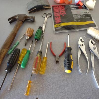 MAINLY HAND TOOLS