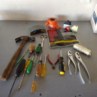 MAINLY HAND TOOLS