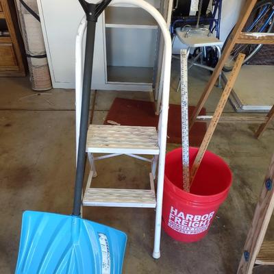 WATLING 6 FT LADDER, STEP STOOL AND MORE