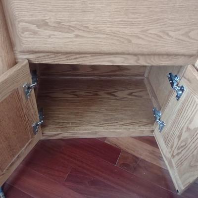 WOODLEY'S NIGHT STAND WITH 1 DRAWER AND CABINET