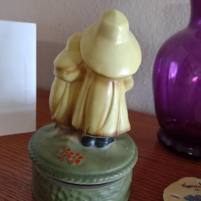 VASES AND KNICK KNACKS