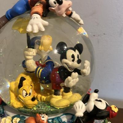 Vintage 90s Disney Mickey Mouse and Friends Musical Glitter Snow Globe Plays Zip-A-Dee-Doo-Dah 7.5”h