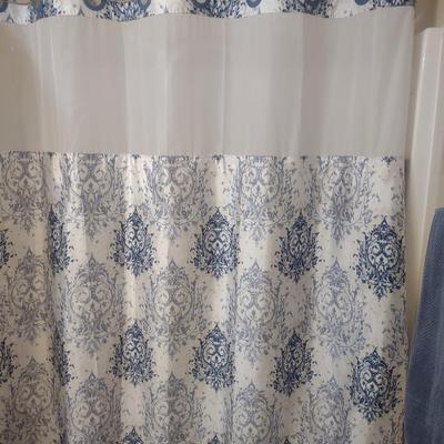 SHOWER CURTAIN, SCALE, ORGANIZERS, TOWELS AND MORE
