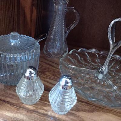 CRYSTAL & GLASS SERVING PIECES