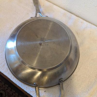 Sale Photo Thumbnail #145: Calphalon #1611 3 qt skillet