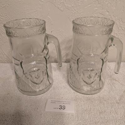 Sale Photo Thumbnail #243: Statue of Liberty drinking glasses