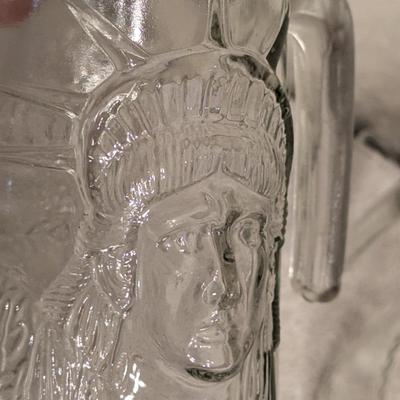Sale Photo Thumbnail #249: Statue of Liberty drinking glasses
