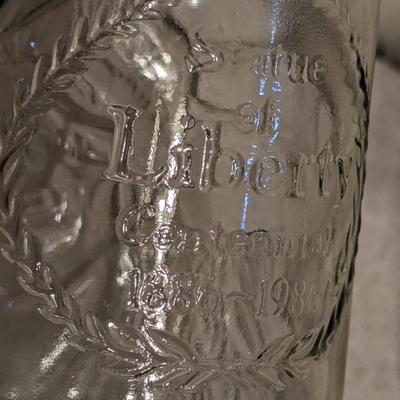 Sale Photo Thumbnail #246: Statue of Liberty drinking glasses