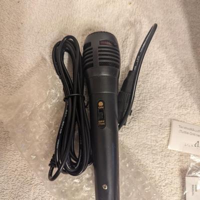 Sale Photo Thumbnail #274: Karaoke speaker and microphone
it says it works with Bluetooth.