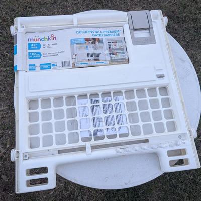 Sale Photo Thumbnail #380: 26 in tall, 42 in wide max width