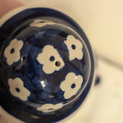 Sale Photo Thumbnail #415: set of porcelain salt and pepper shakers made in Poland
