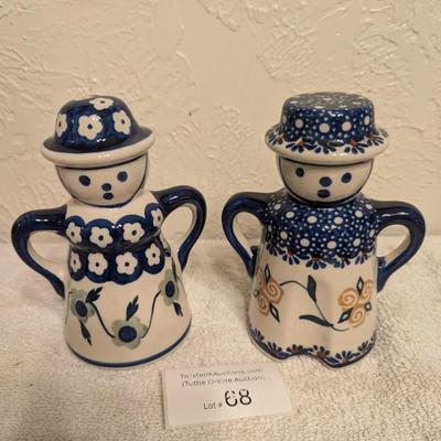 Sale Photo Thumbnail #410: set of porcelain salt and pepper shakers made in Poland