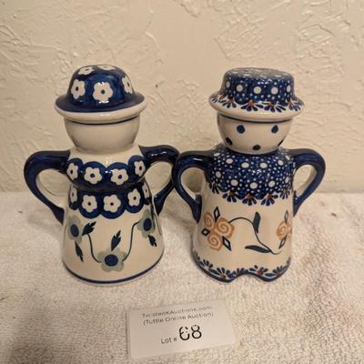 Sale Photo Thumbnail #408: set of porcelain salt and pepper shakers made in Poland