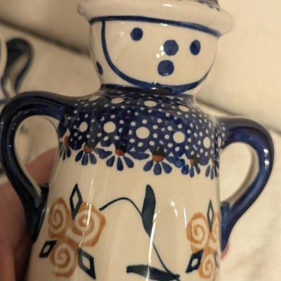 Sale Photo Thumbnail #409: set of porcelain salt and pepper shakers made in Poland