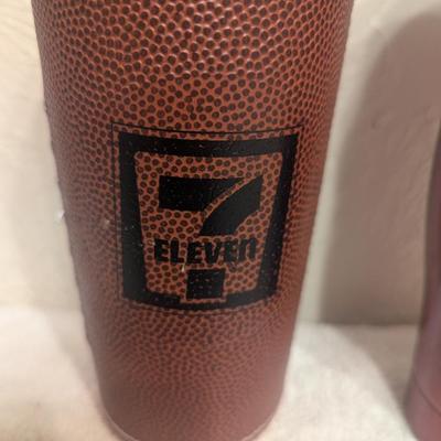 Sale Photo Thumbnail #454: 2 Coffee cups