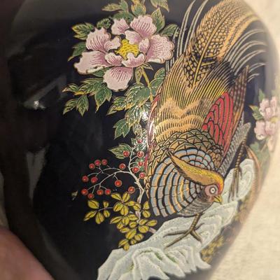 Sale Photo Thumbnail #460: pheasant ginger jar