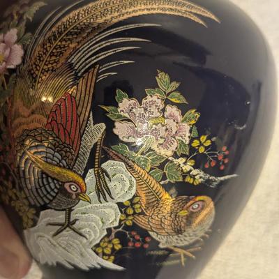 Sale Photo Thumbnail #461: pheasant ginger jar