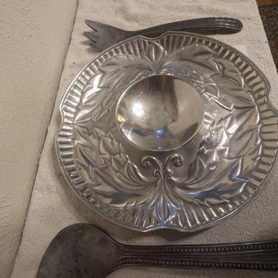 Sale Photo Thumbnail #512: the utensils don't go with this obviously.   