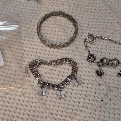 Sale Photo Thumbnail #550: bracelet bundle