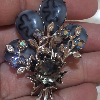 Sale Photo Thumbnail #560: vintage brooch, bluish gray