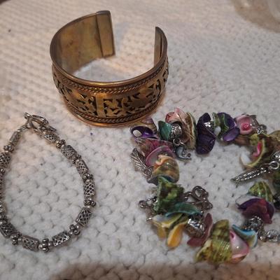 Sale Photo Thumbnail #666: bracelet bundle