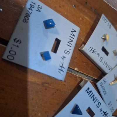 Sale Photo Thumbnail #689: earrings