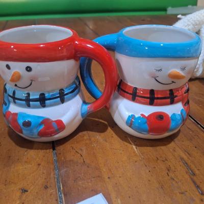 Sale Photo Thumbnail #727: the two small red ones are maybe a toothpick holder for the open one and the closed is one just a companion? We don’t' know the purpose.