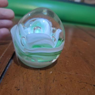 Sale Photo Thumbnail #732: blown glass paperweight, green and white flower