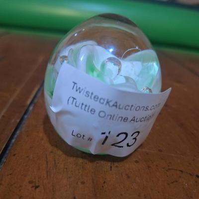 Sale Photo Thumbnail #731: blown glass paperweight, green and white flower