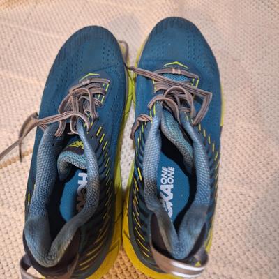 Sale Photo Thumbnail #780: Red or maroon or crimson tote with matching zipper bag