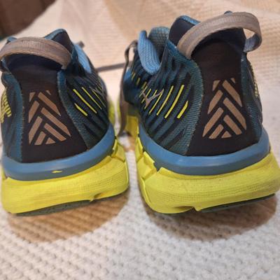Sale Photo Thumbnail #783: Red or maroon or crimson tote with matching zipper bag