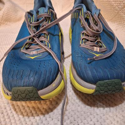 Sale Photo Thumbnail #778: Red or maroon or crimson tote with matching zipper bag