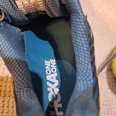 Sale Photo Thumbnail #776: Red or maroon or crimson tote with matching zipper bag