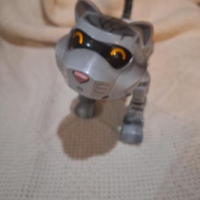 Sale Photo Thumbnail #813: looks like 2 are burnt out and one is missing but the others work.