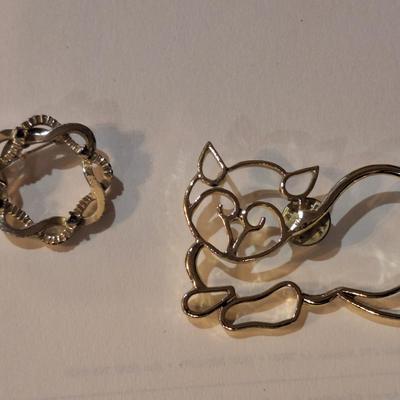 Sale Photo Thumbnail #905: cat pin  and round brooch