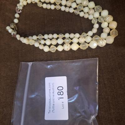 Sale Photo Thumbnail #978: does not react to uv light.