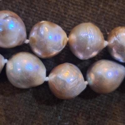 Sale Photo Thumbnail #986: these are large pearls