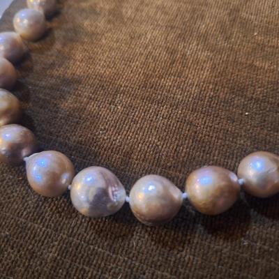 Sale Photo Thumbnail #983: these are large pearls