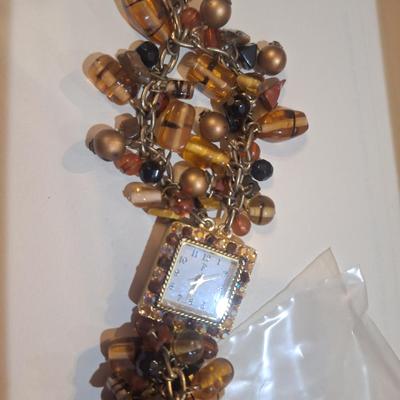 Sale Photo Thumbnail #999: needs new battery- untested