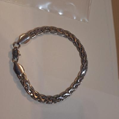 Sale Photo Thumbnail #1023: Sterling silver bracelet