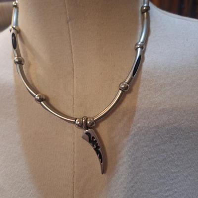 Sale Photo Thumbnail #1028: necklace