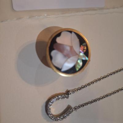 Sale Photo Thumbnail #1031: snuff box or pill box and necklace