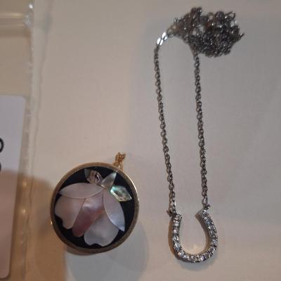 Sale Photo Thumbnail #1030: snuff box or pill box and necklace