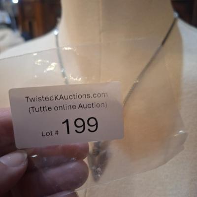 Sale Photo Thumbnail #1035: Necklace with arrow head pendant