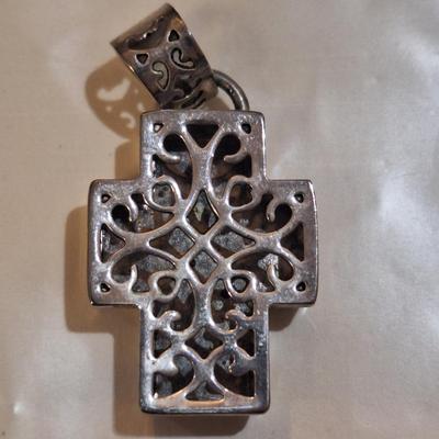 Sale Photo Thumbnail #1043: Cross pendant