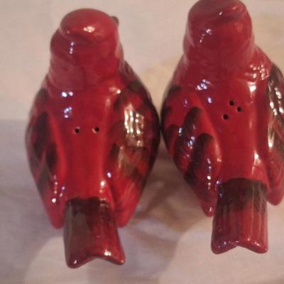 Sale Photo Thumbnail #1124: cardinal salt and pepper shakers