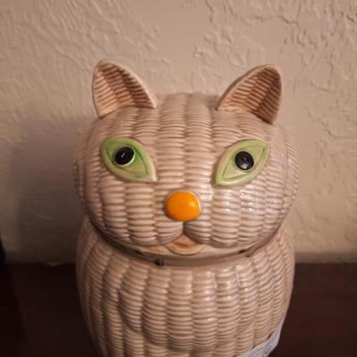 Sale Photo Thumbnail #1153: vintage retro Japanese cookie jar