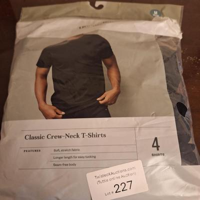 Sale Photo Thumbnail #1157: the package is for 4 but one is missing, package is open