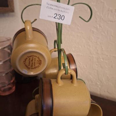 Sale Photo Thumbnail #1171: only 5 cups.