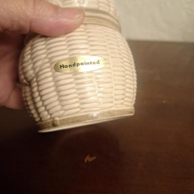 Sale Photo Thumbnail #1197: it's either for sugar or for honey - check other lots, we have a cookie jar also